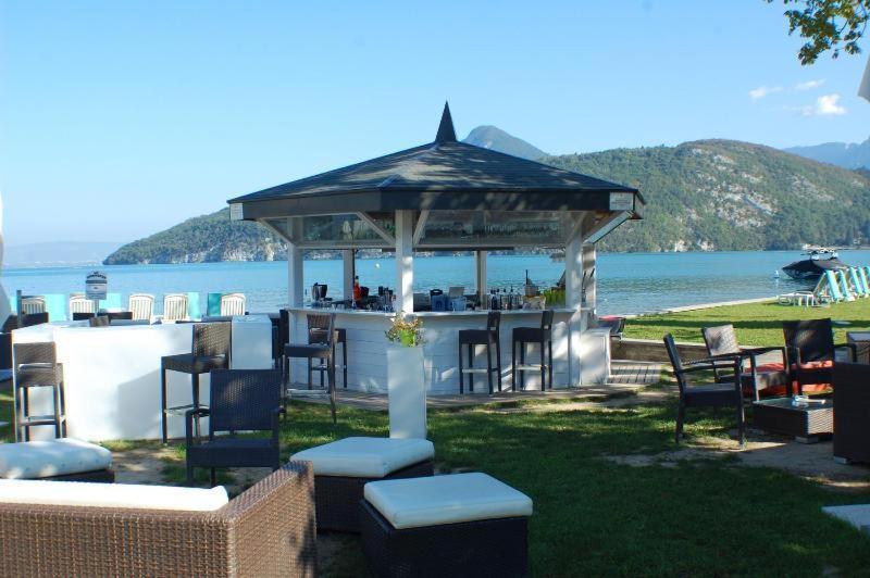 La Baie Des Voiles 3 Chambres 4 A 6 Personnes Au Bord Du Lac Plage Privee Duingt Exteriér fotografie